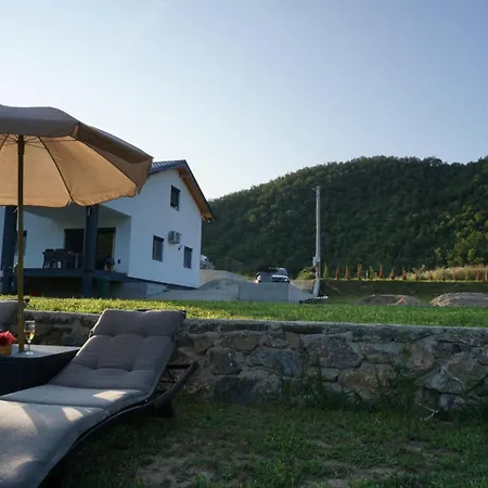 Escape בית נופש *